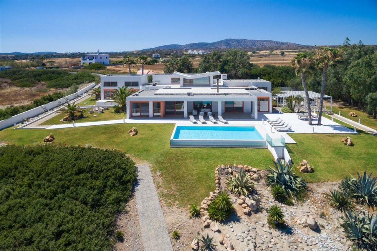 Villa Seven Lakhania Bagian luar foto