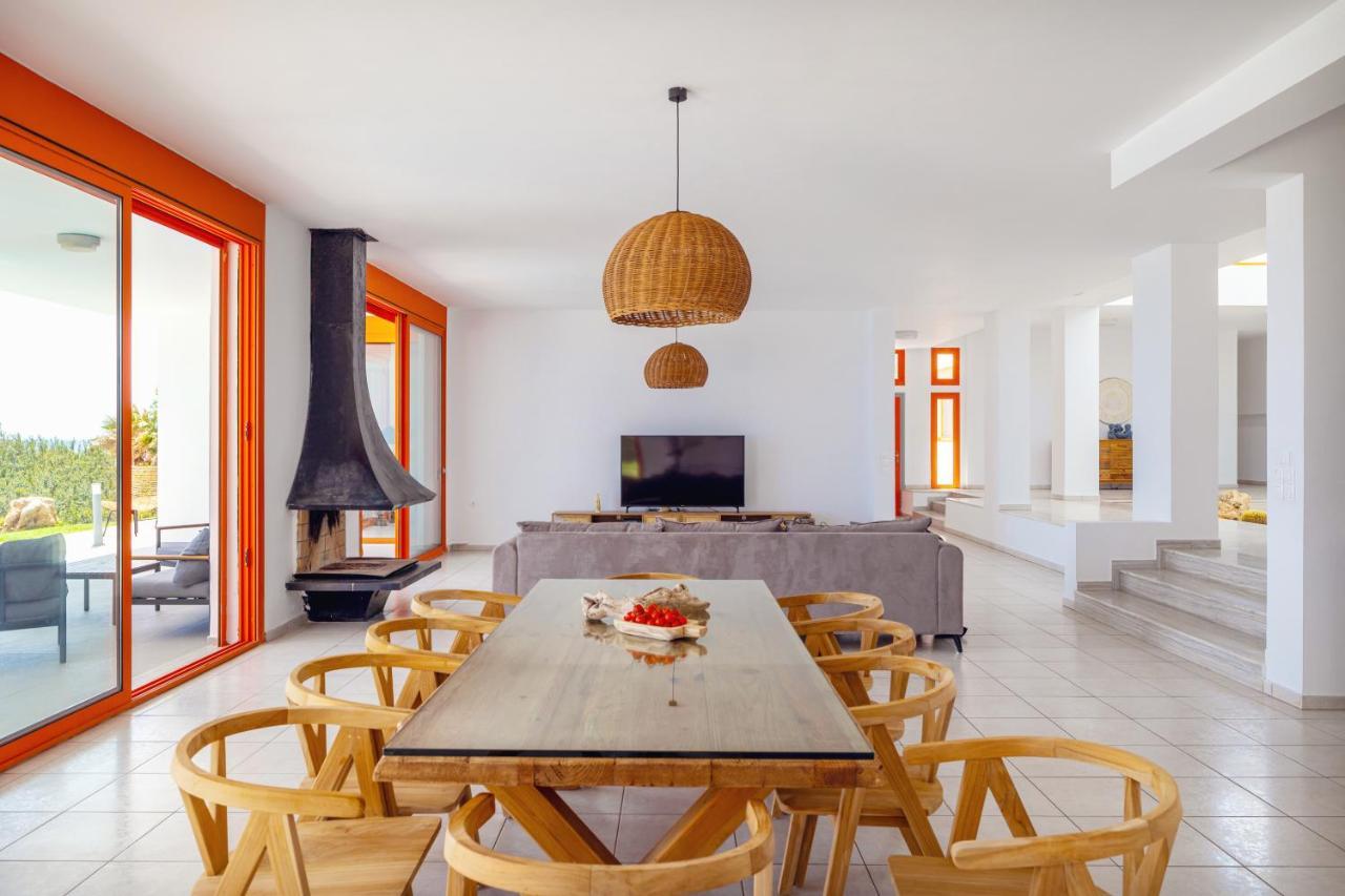 Villa Seven Lakhania Bagian luar foto