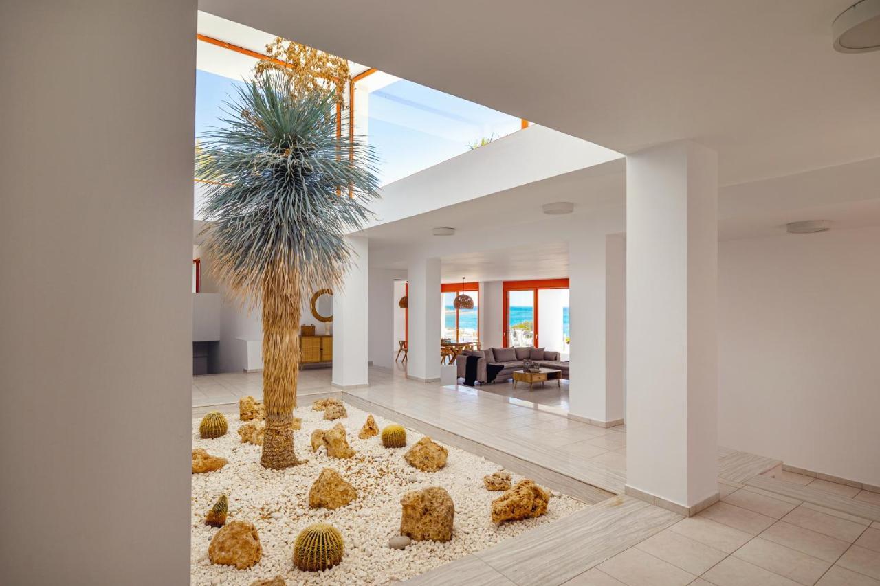 Villa Seven Lakhania Bagian luar foto